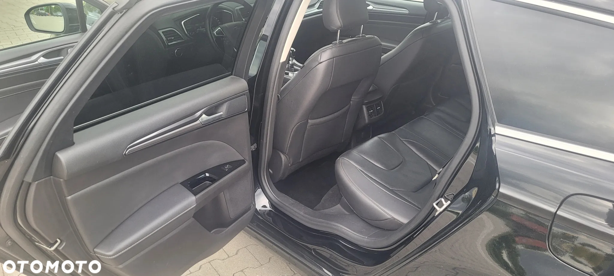 Ford Mondeo 2.0 EcoBlue Titanium - 26