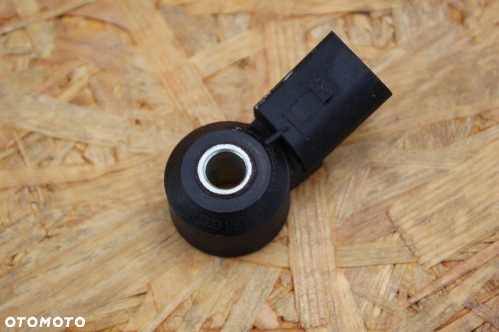 Czujnik stukowy VW SKODA SEAT AUDI 030905377C 1.6 benzyna 8v - 1