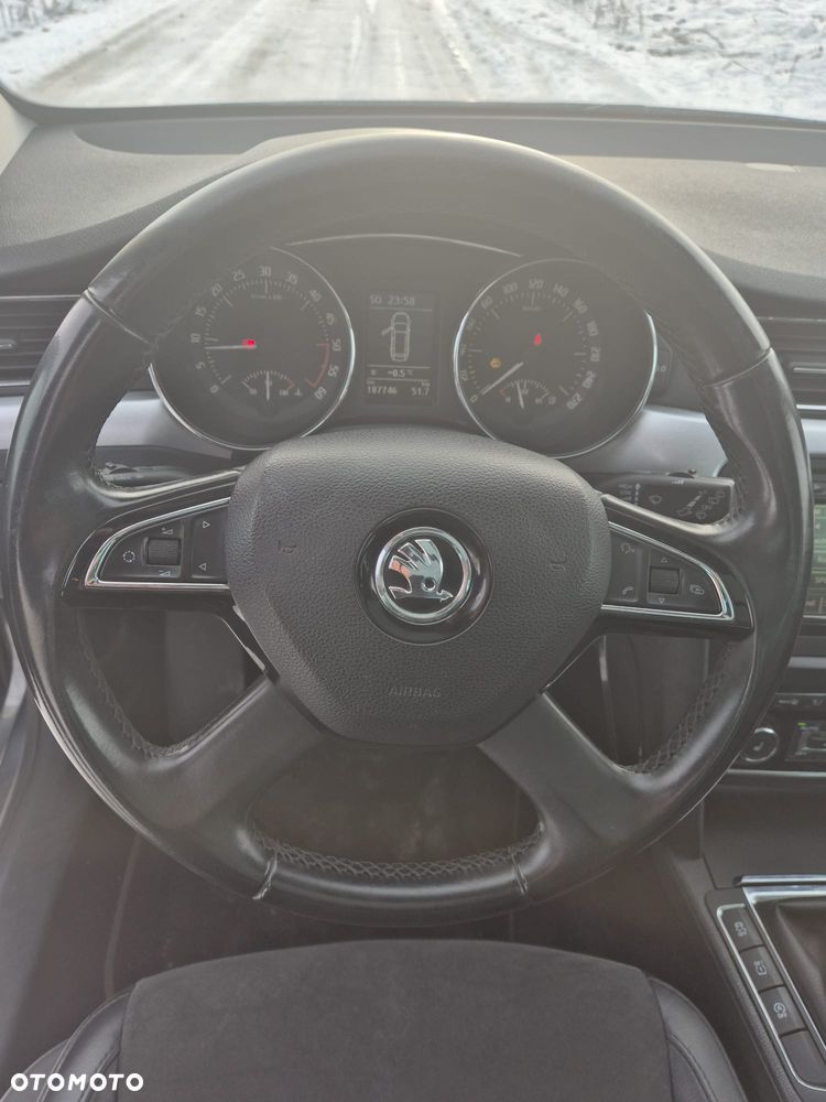 Skoda Superb 2.0 TDI Green tec 4x4 Exclusive - 12