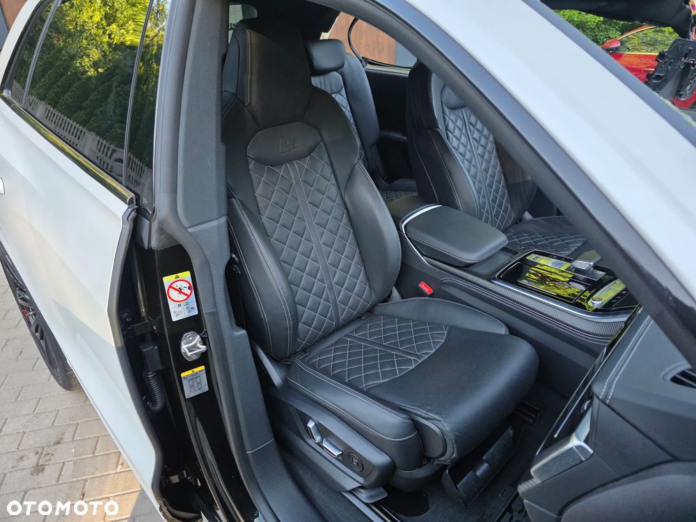Audi Q8 - 15