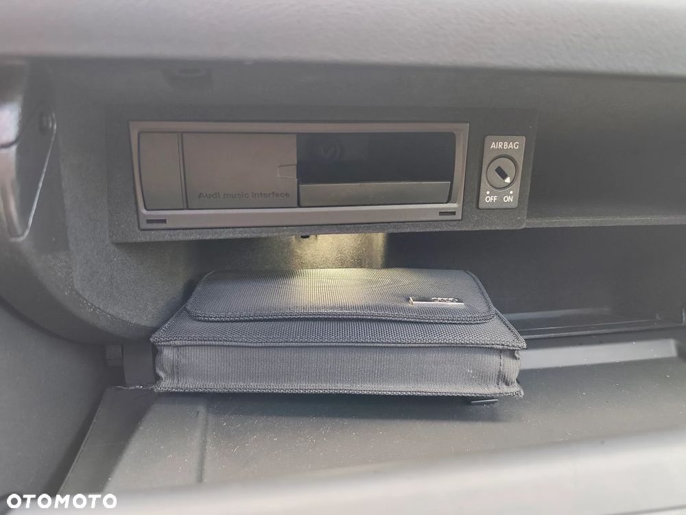 Audi A3 Sportback 2.0 TDI DPF S line Sportpaket - 27