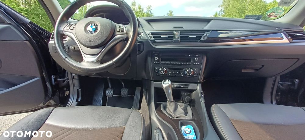 BMW X1 sDrive18d - 12