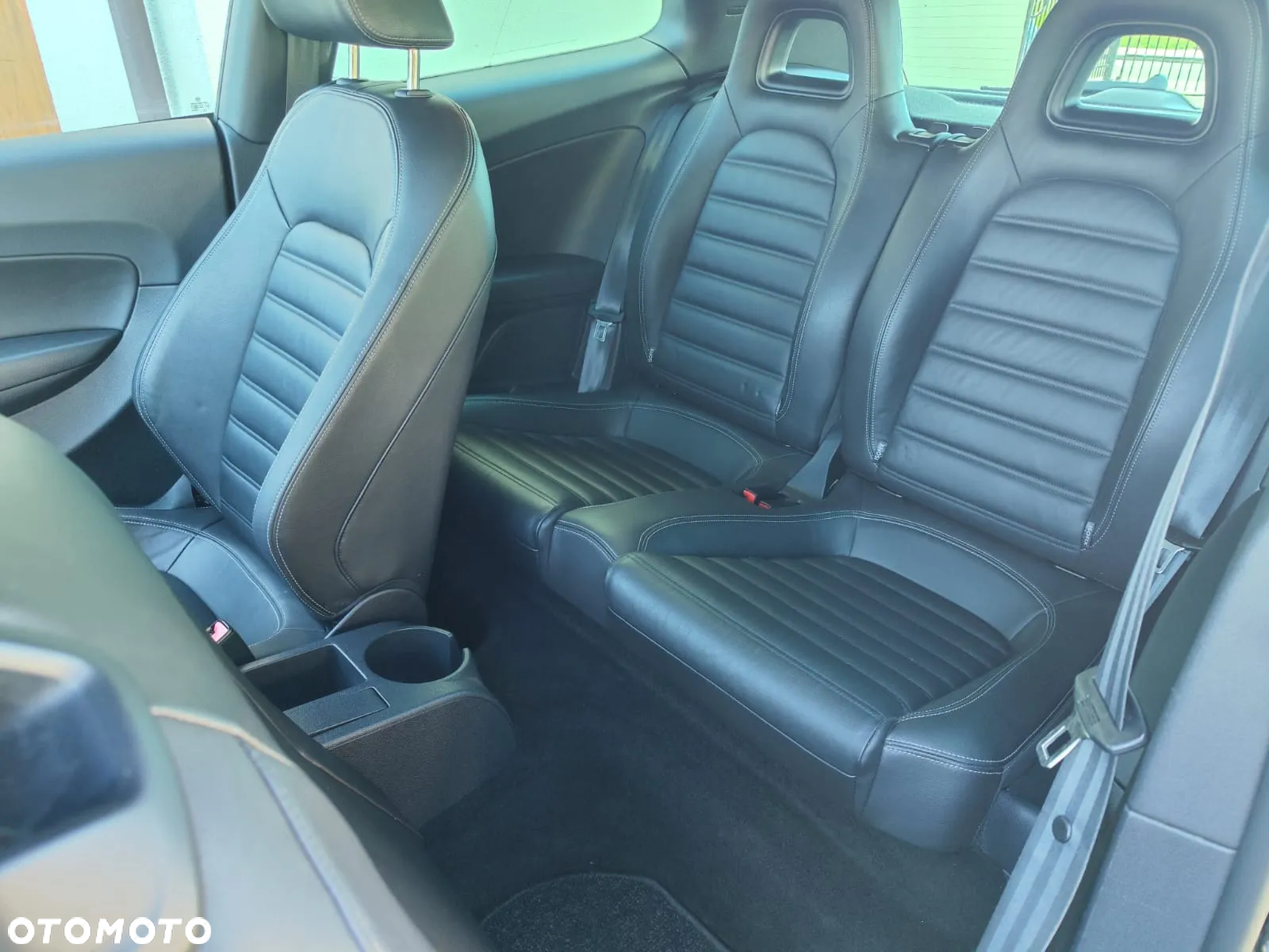 Volkswagen Scirocco 2.0 TSI - 13