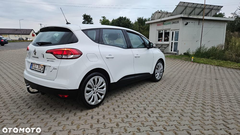 Renault Scenic - 8