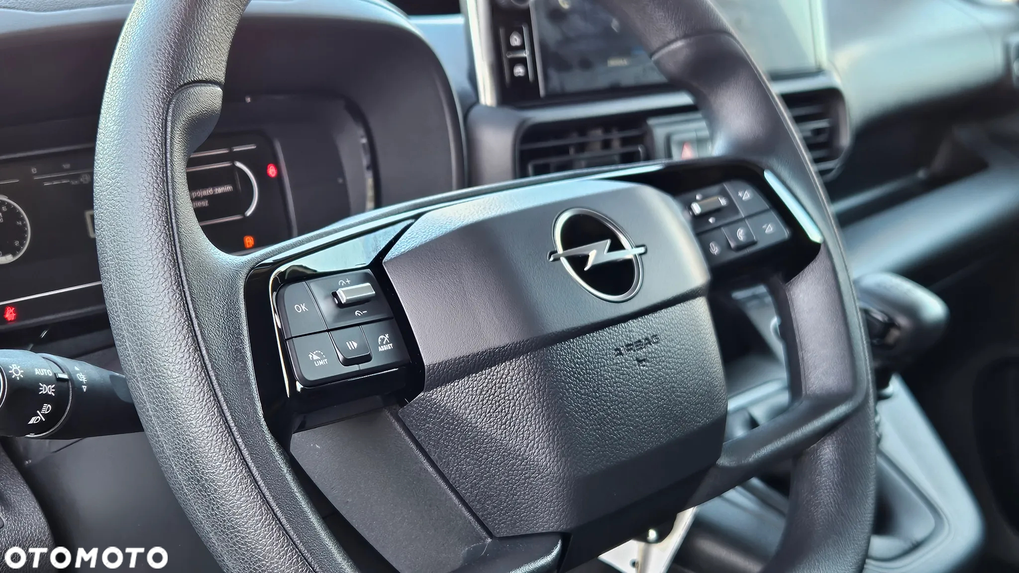 Opel Combo - 8