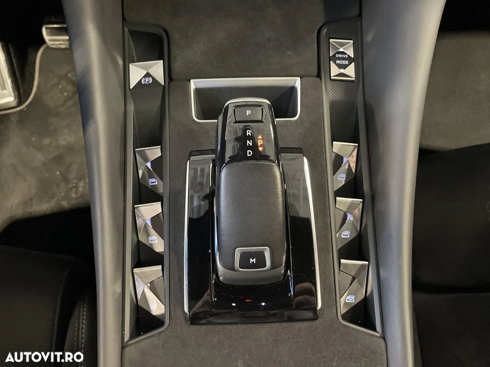 DS Automobiles DS 9 - 18