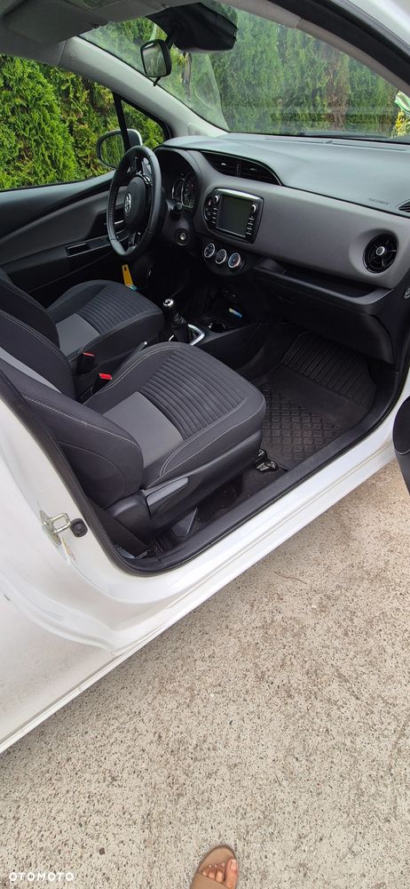 Toyota Yaris - 4