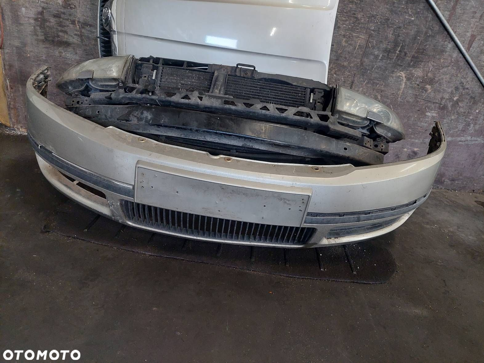 KOMPLETNY PRZÓD XENON MASKA ZDERZAK LAMPY BŁOTNIKI SKODA SUPERB I 9201 - 12