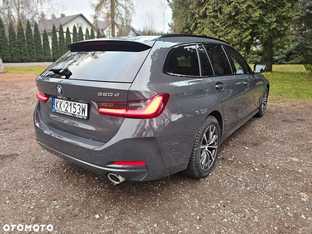 BMW Seria 3 320d xDrive Luxury Line Purity - 9