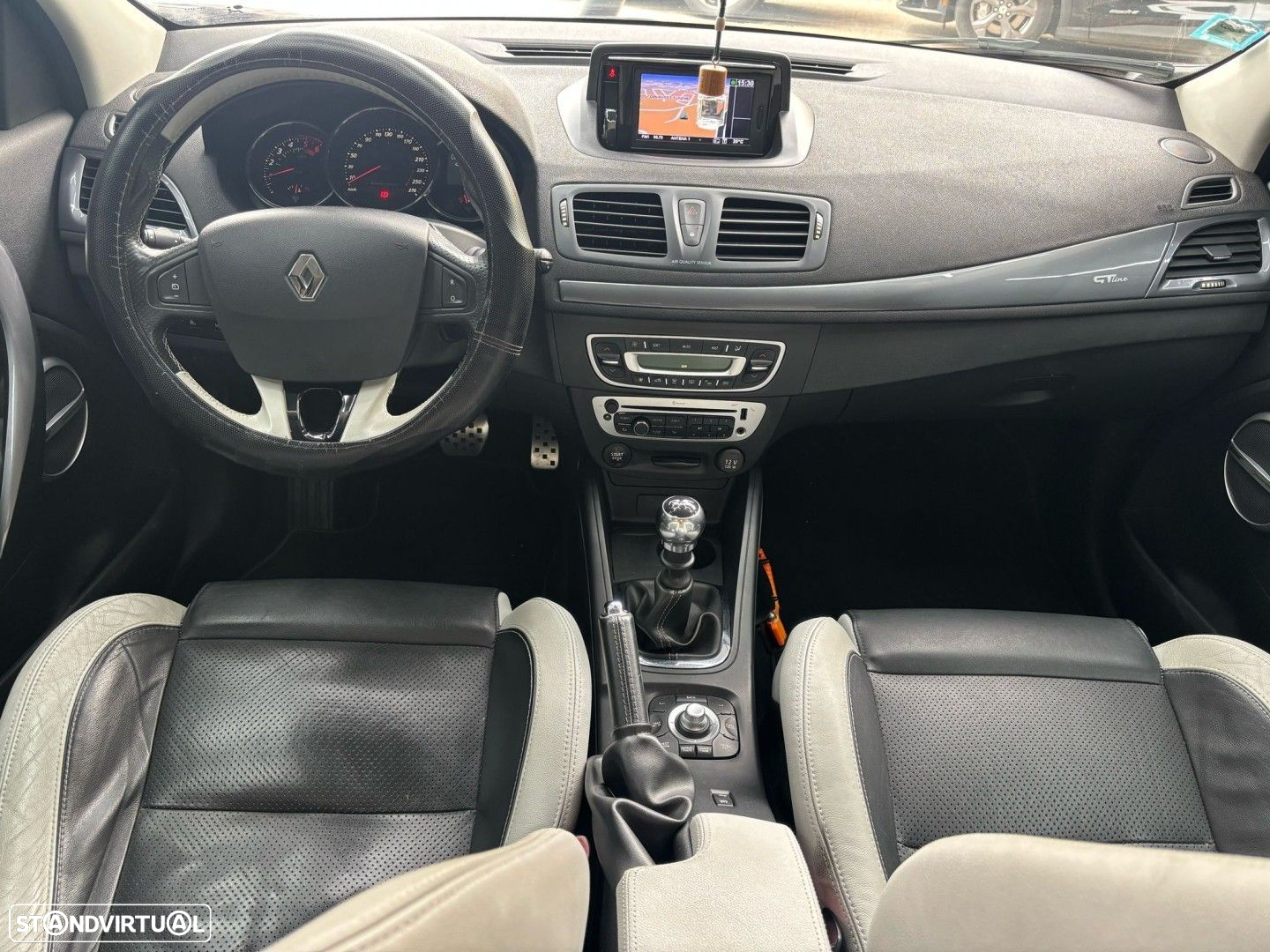Renault Mégane Coupe 1.5 dCi GT Line - 4