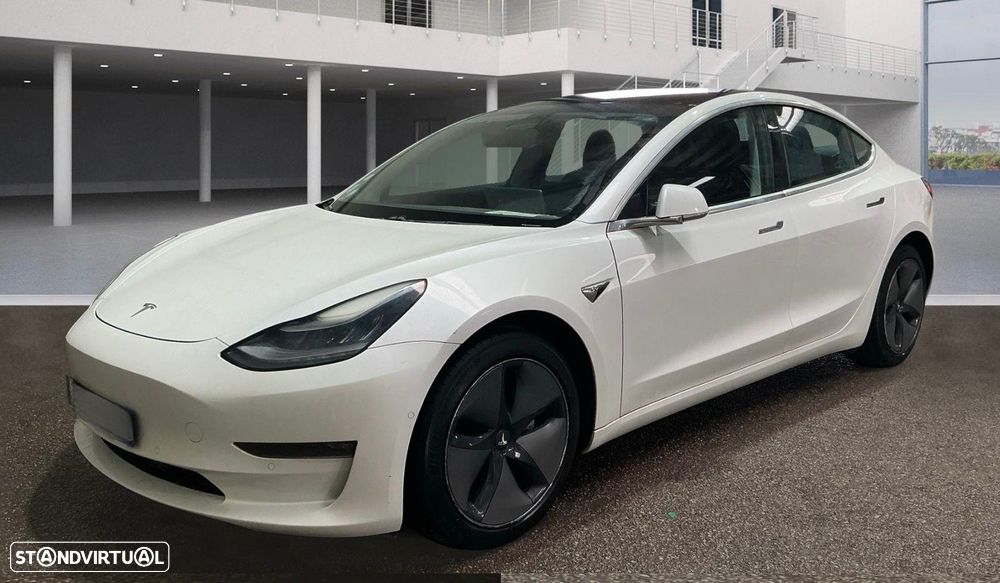 Tesla Model 3 - 1