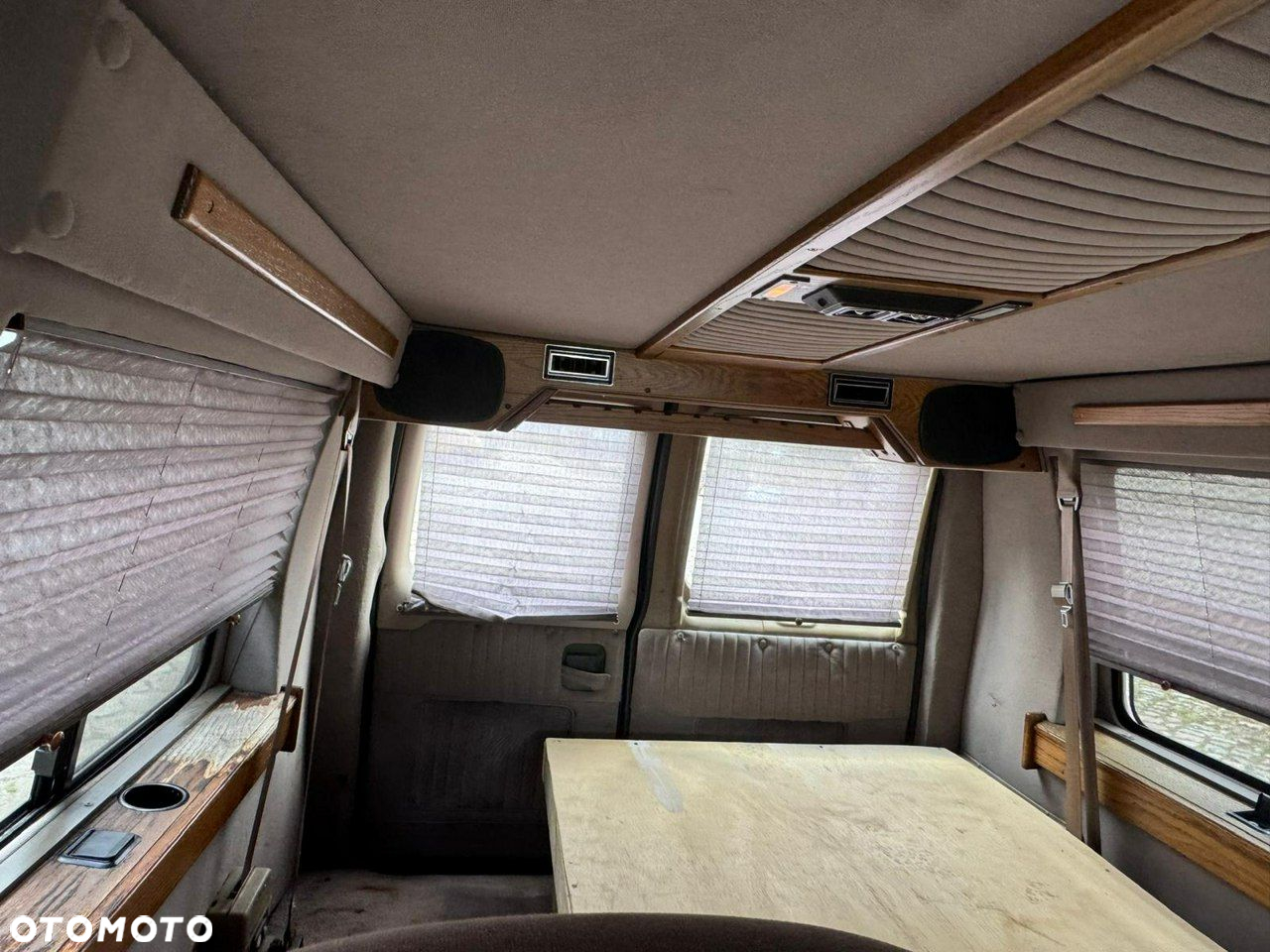 Ford Econoline - 33