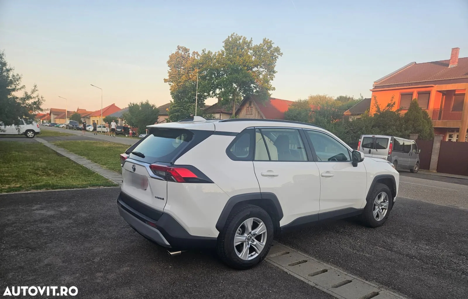 Toyota RAV4 - 3