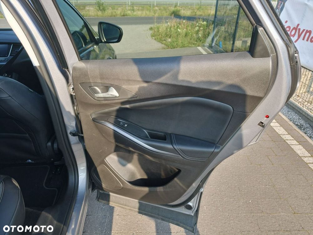Opel Grandland X - 12