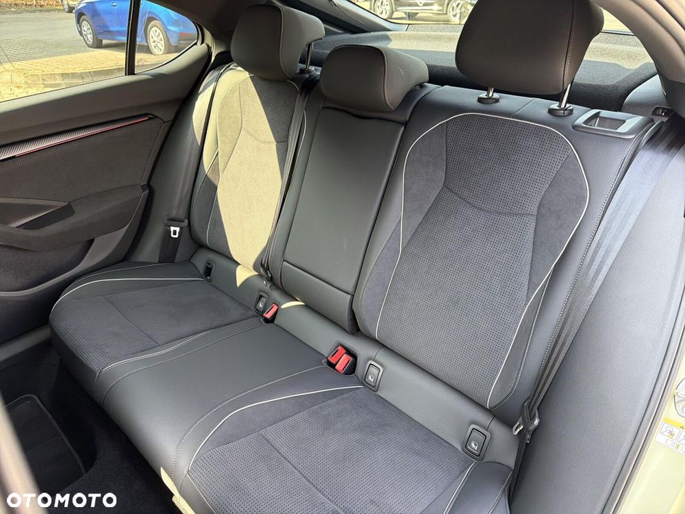 Skoda Superb 2.0 TSI Sportline DSG - 23