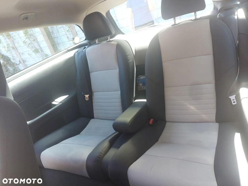 Volvo C30 2.0D Kinetic - 12