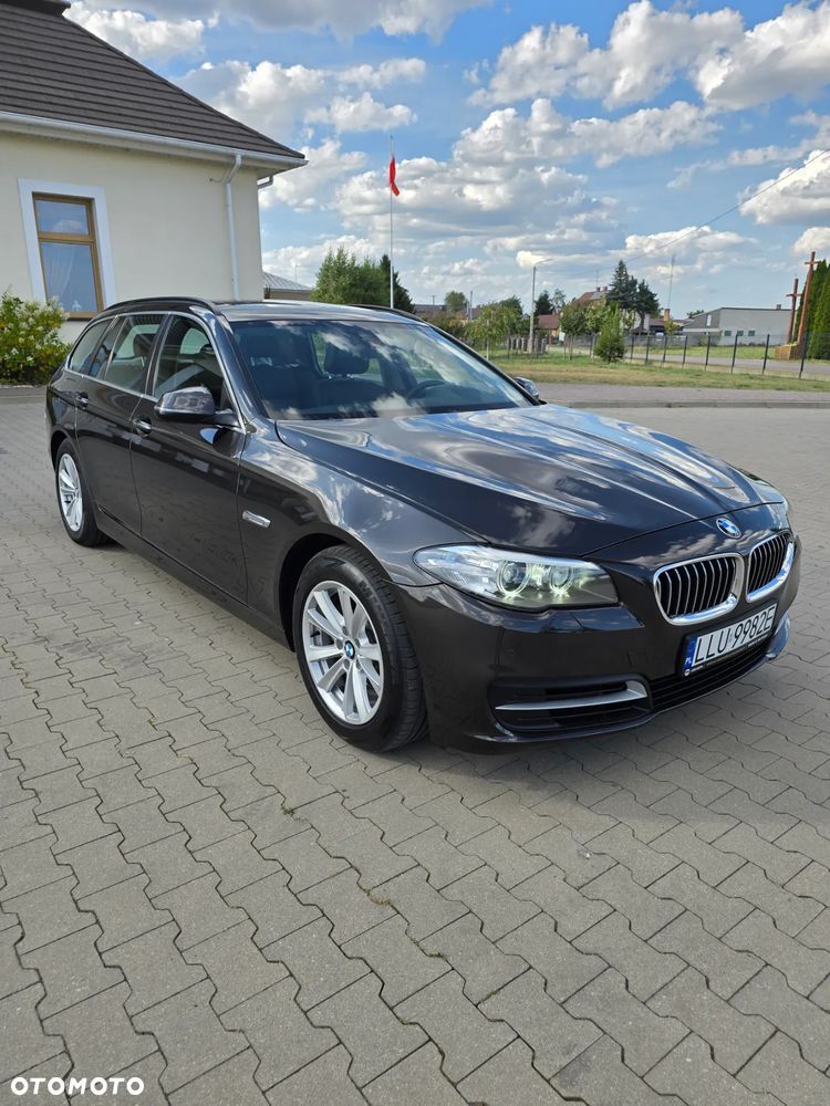 BMW Seria 5 520d Touring Luxury Line - 10