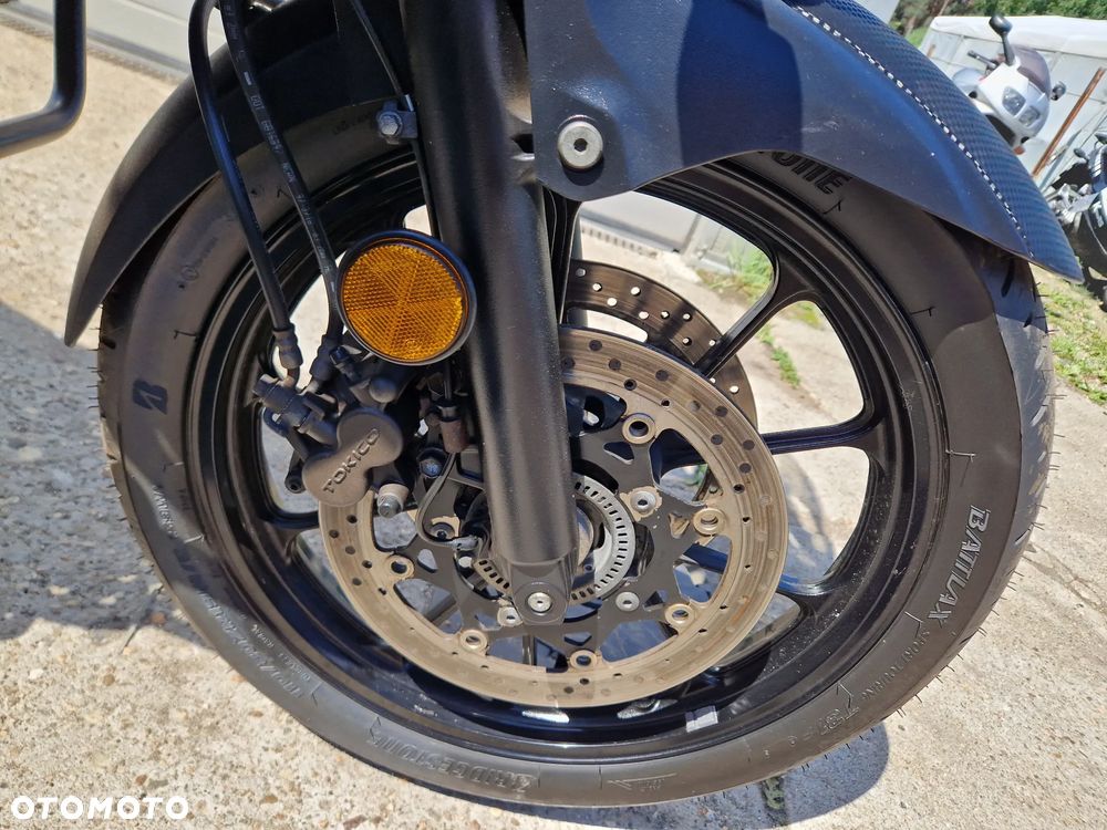 Suzuki V-STROM - 11