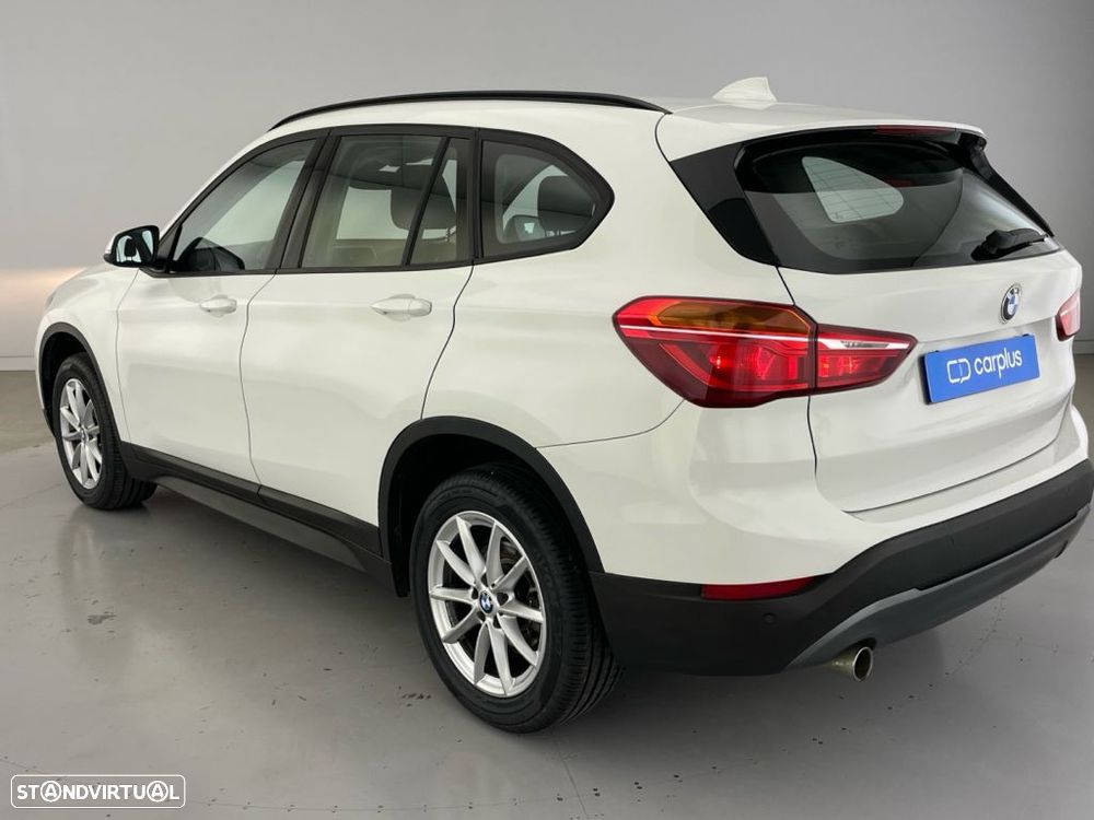 BMW X1 16 d sDrive Advantage - 25