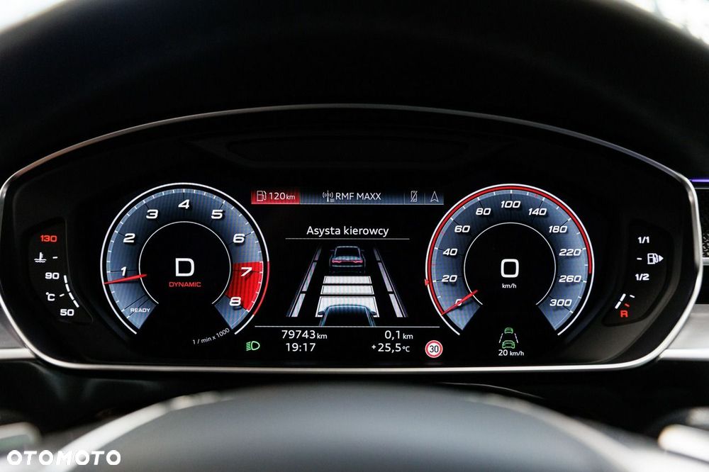 Audi S8 - 38