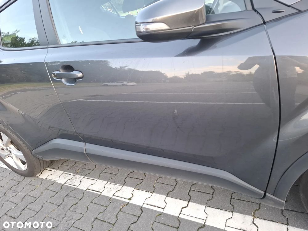 Toyota C-HR 1.2 T Premium - 6