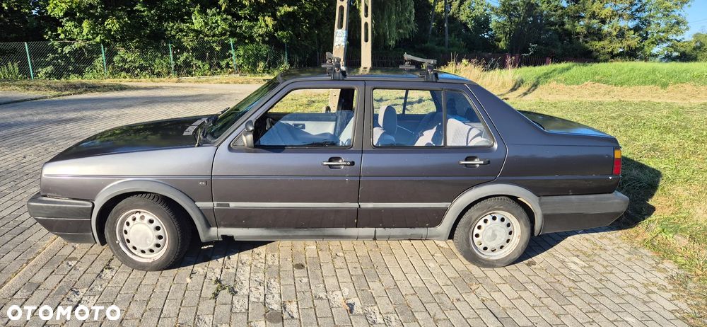 Volkswagen Jetta 1.6 CL TD - 11