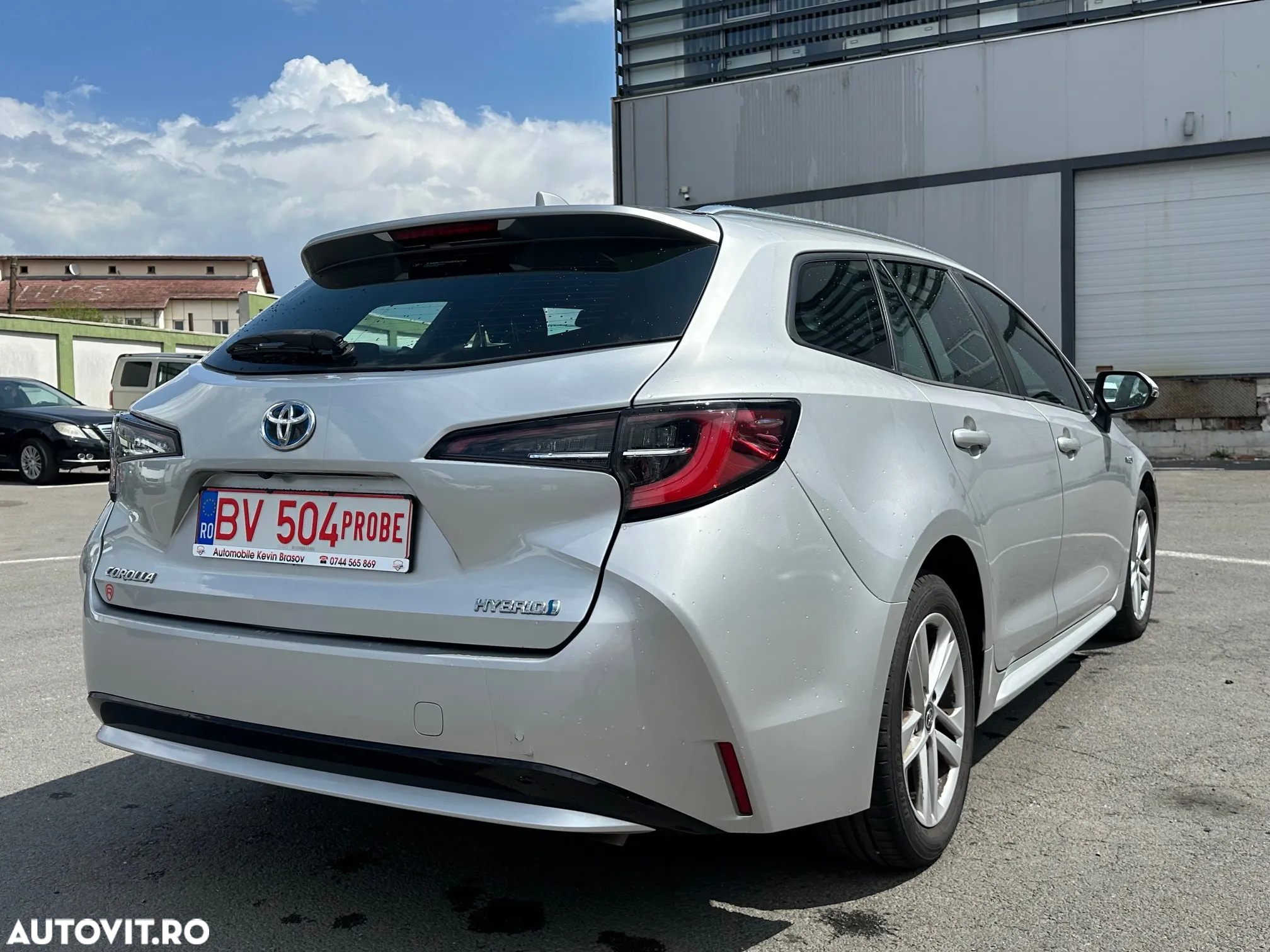 Toyota Corolla 1.8 HSD Business - 25