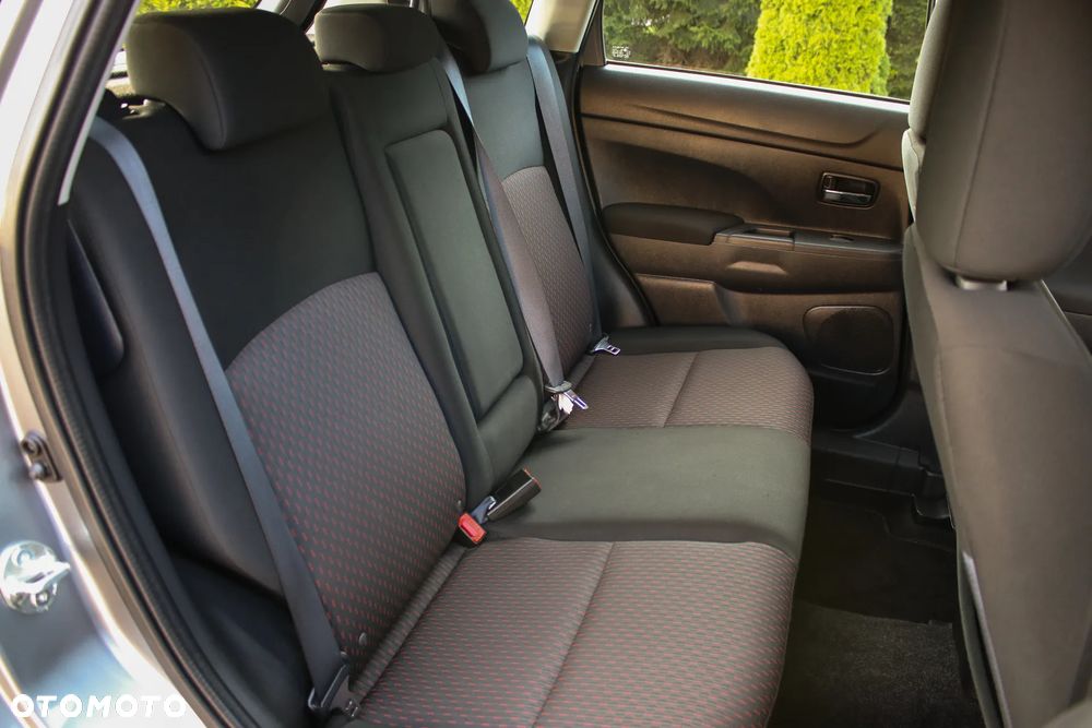 Mitsubishi ASX 1.6 Intense - 23