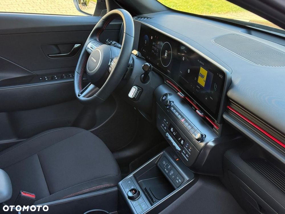 Hyundai Kona - 32