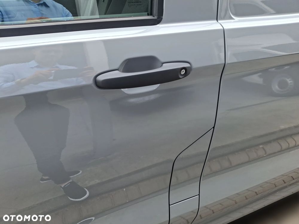 Volkswagen Transporter - 24