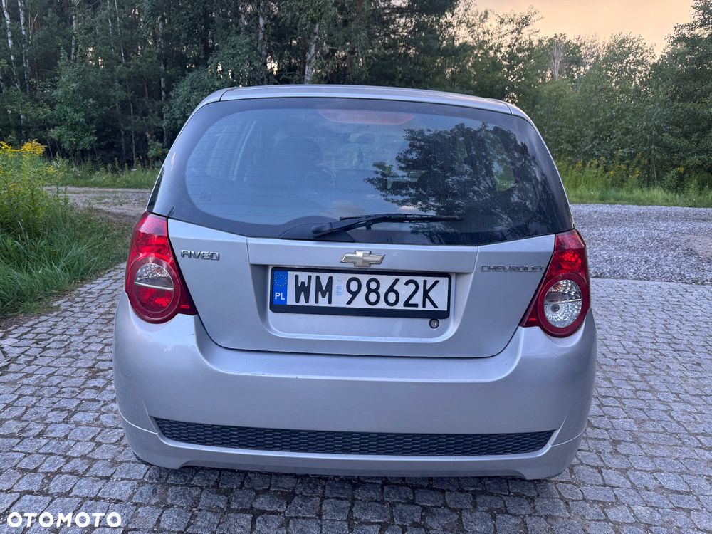 Chevrolet Aveo 1.2 16V Base - 9