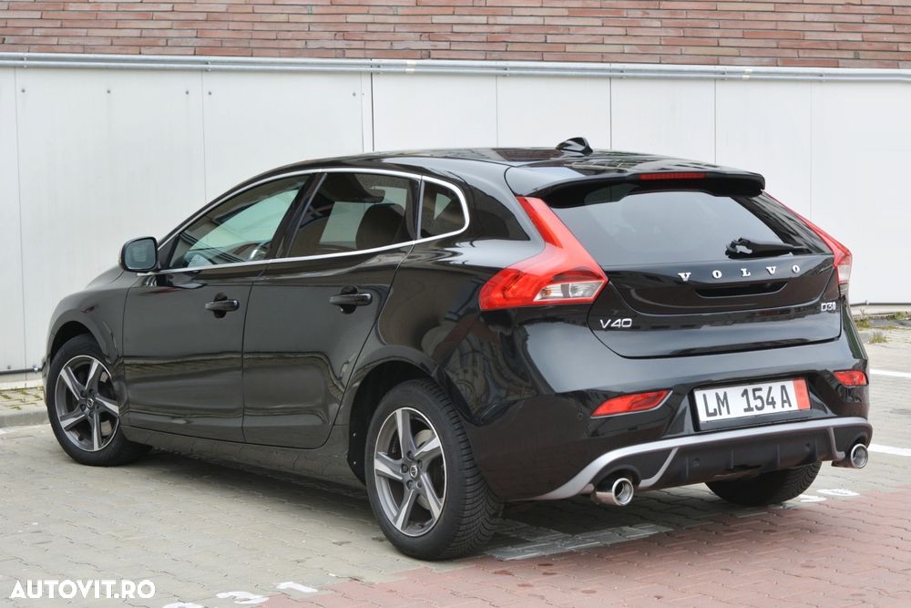 Volvo V40 D3 Geartronic RDesign - 4