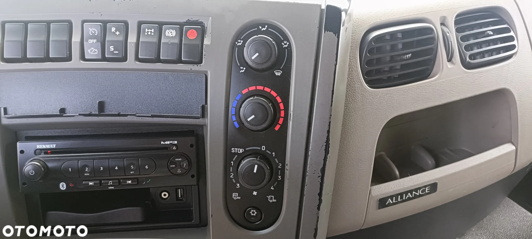 Renault Premium - 22