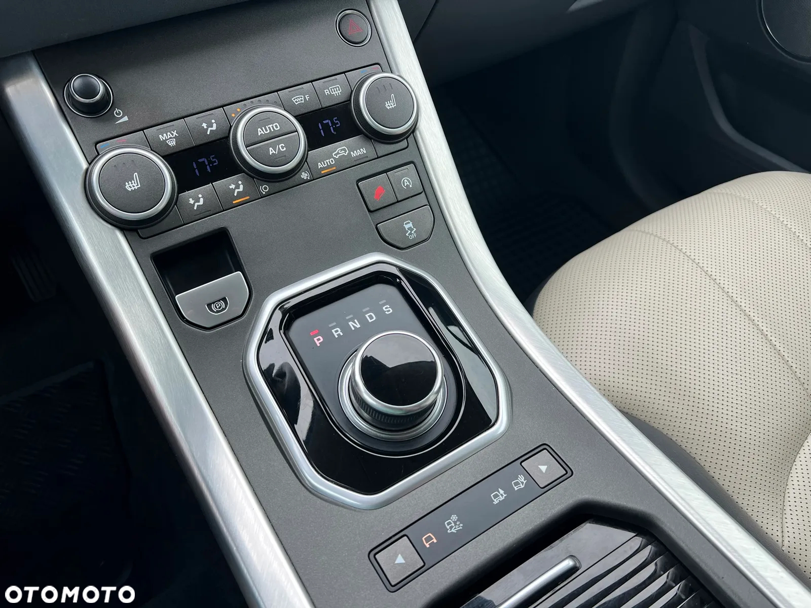 Land Rover Range Rover Evoque - 30