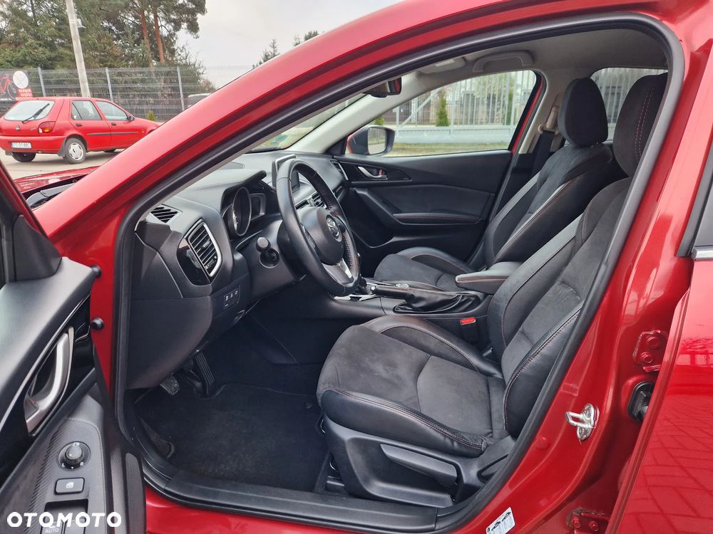 Mazda 3 SKYACTIV-G 120 NAKAMA - 31