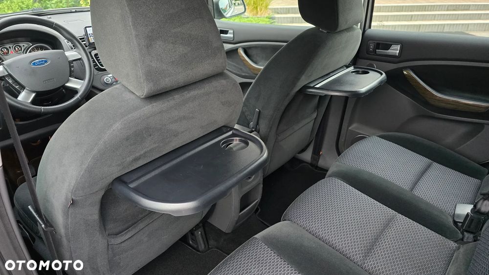 Ford C-MAX 1.8 Ghia - 27