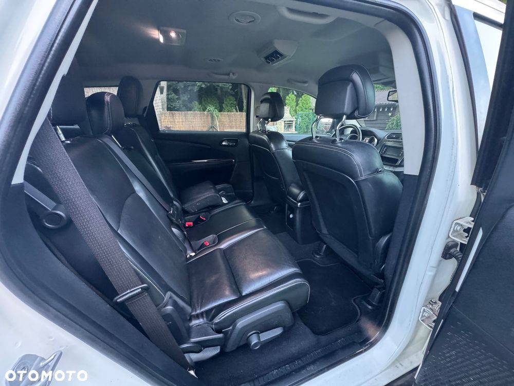 Fiat Freemont 2.0 Multijet Lounge - 23