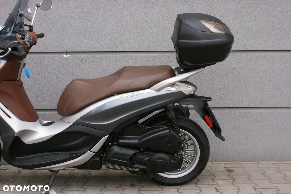 Piaggio Beverly - 8