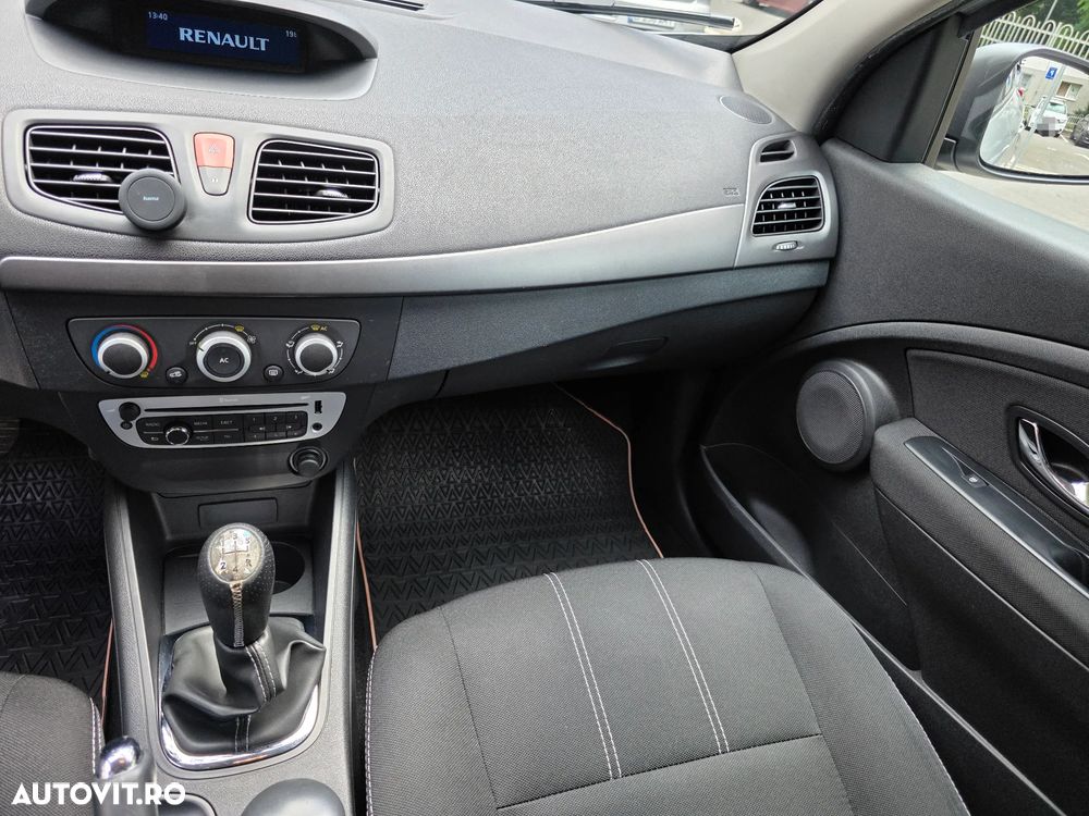 Renault Megane 1.6 16V Expression - 10
