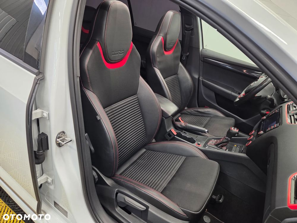 Skoda Octavia 2.0 TSI DSG RS 245 - 20