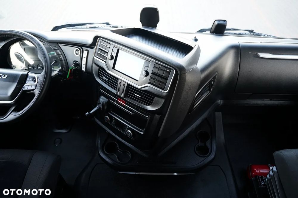 Iveco S-WAY / 510 / RETARDER / KLIMA POSTOJOWA / EURO 6 - 32