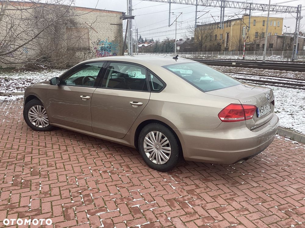 Volkswagen Passat - 7