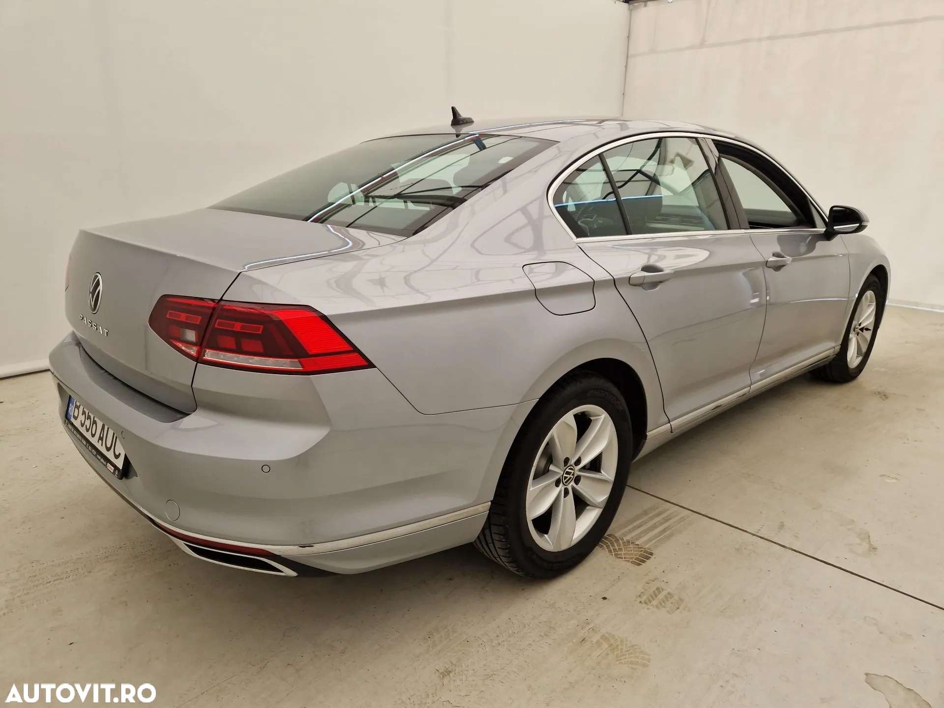 Volkswagen Passat - 3