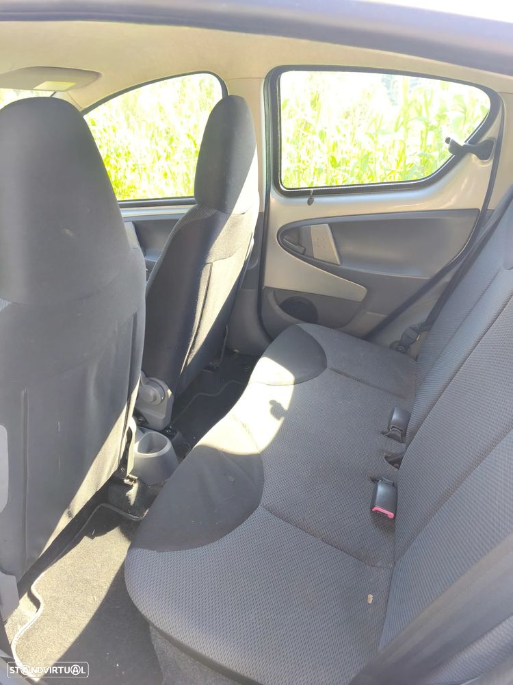 Toyota Aygo 1.0 - 14