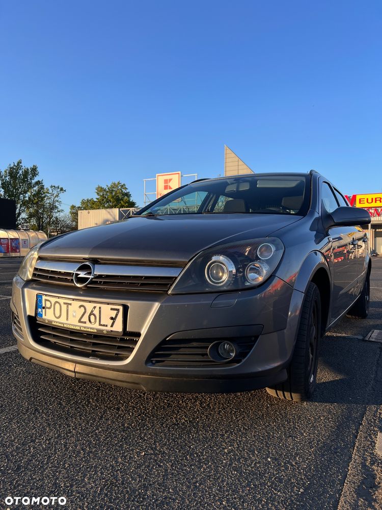 Opel Astra 1.9 CDTI Elegance - 1