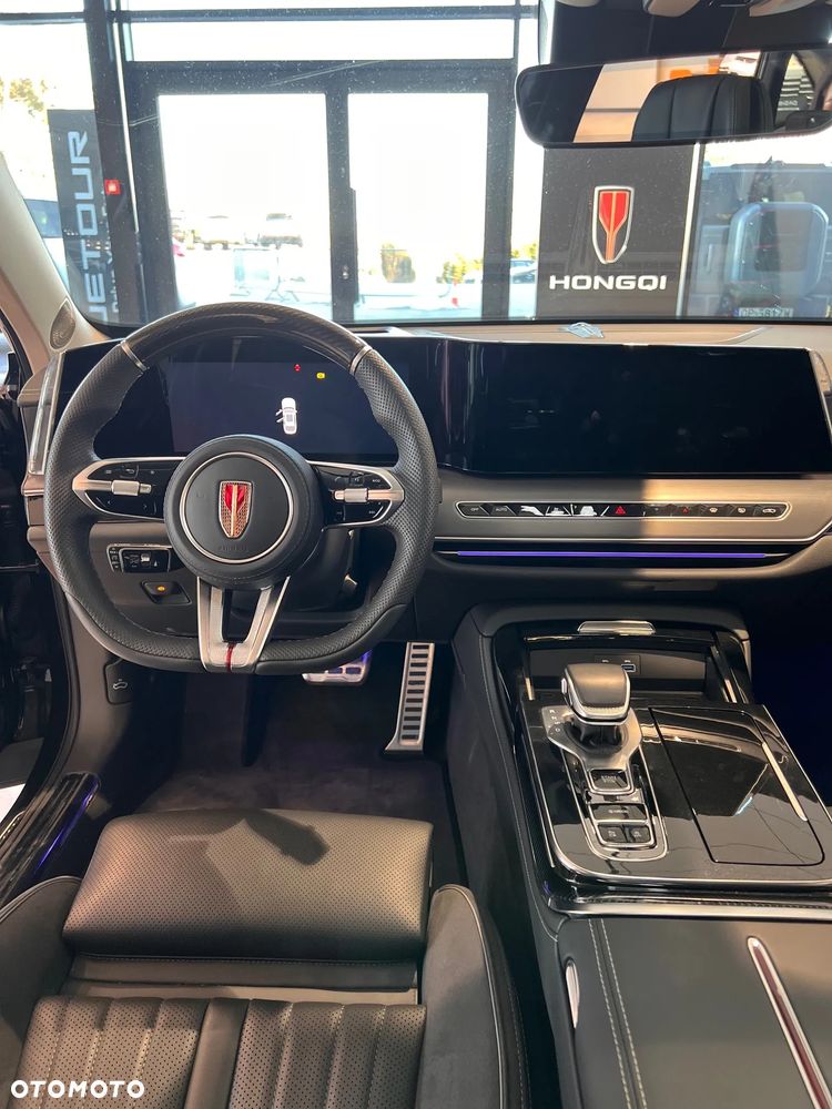 Hongqi H9 - 12