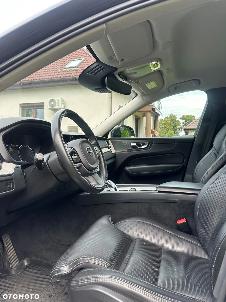 Volvo XC 60 B5 D AWD Inscription - 10
