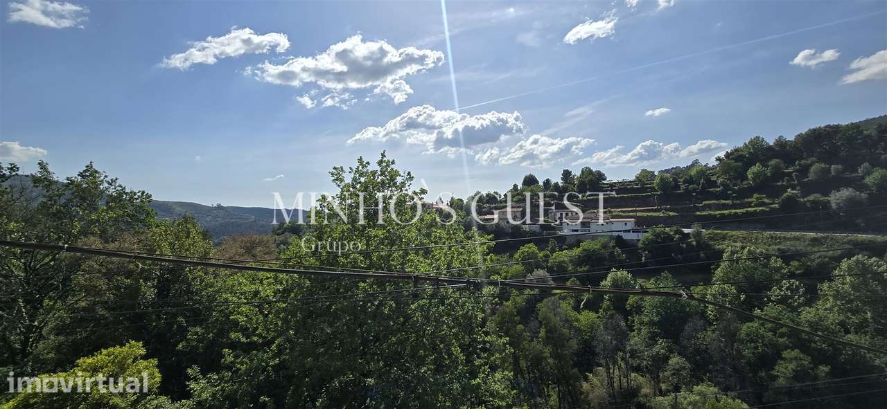Moradia V3 Individual c/ 1700m2 de terreno - Santa Maria de Bouro, Ama - Grande imagem: 3/44