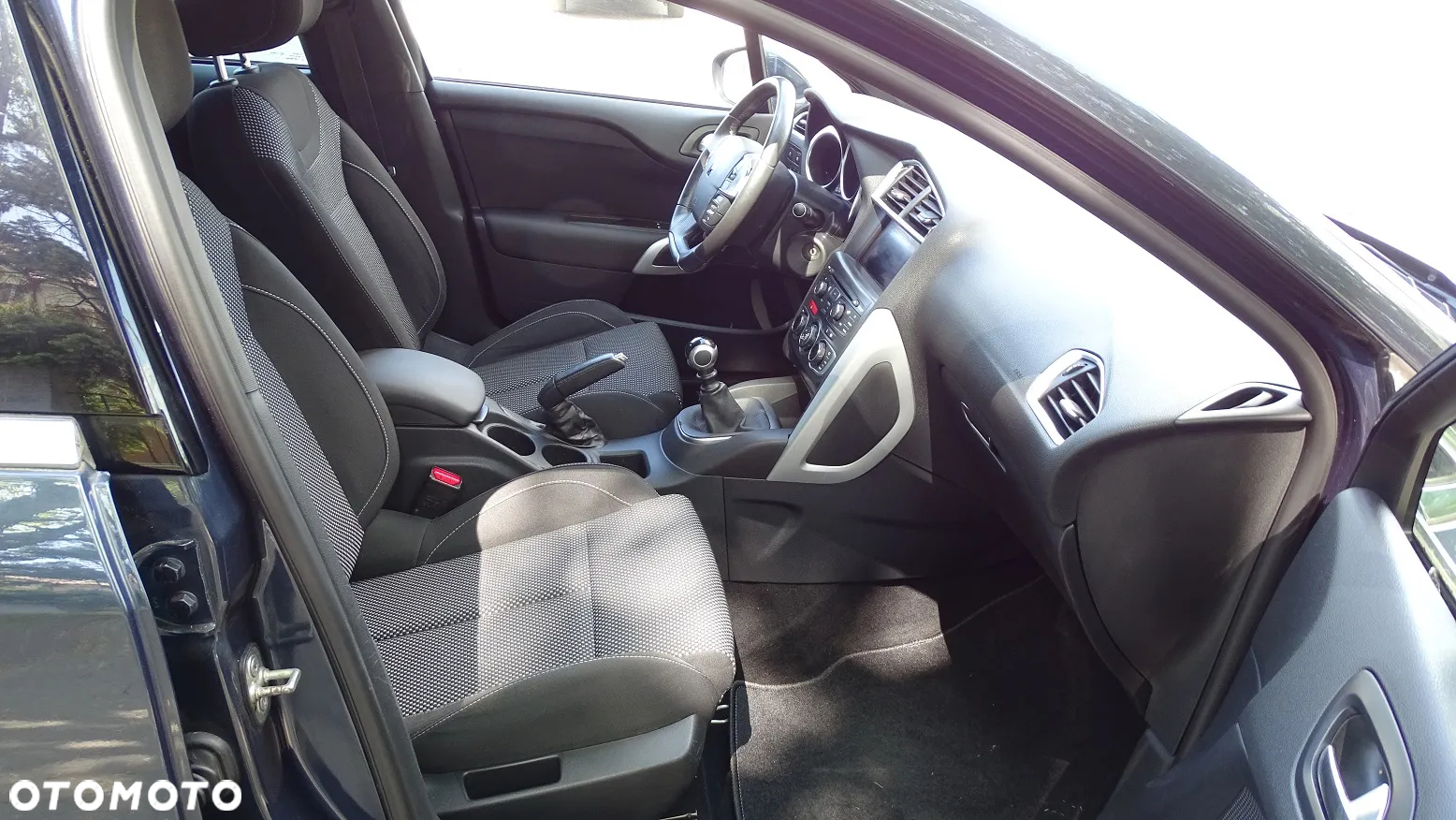 Citroën DS4 e-HDi 115 Chic - 11
