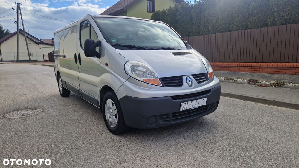 Renault Trafic - 25